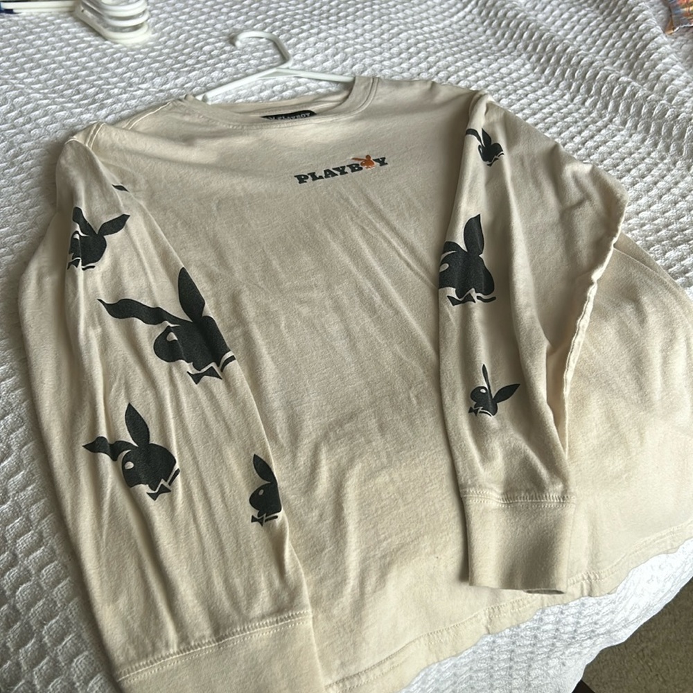 Playboy Off-White/Cream/Tan(like) Long Sleeve Tee